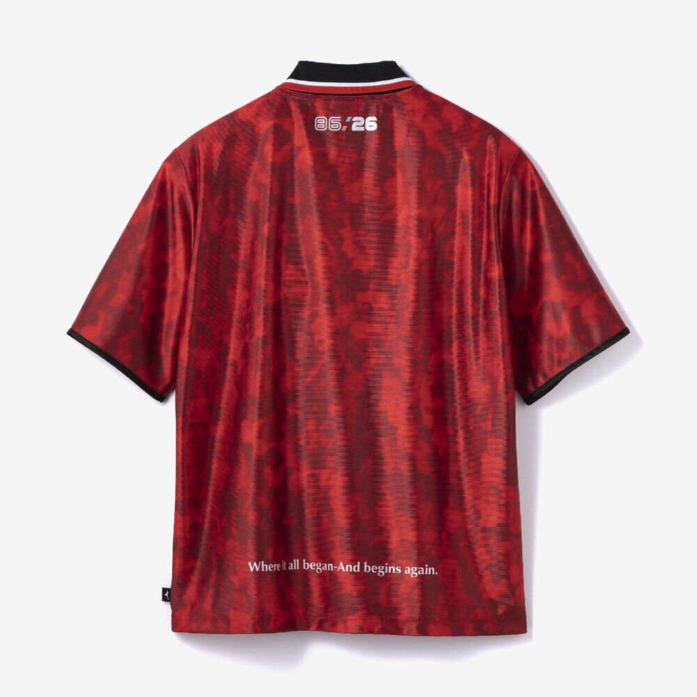 【新品・未使用】MORELIA H/Z WOVEN TOP MORELIA OFF RETRO TEE HALFSLEEVE - Red - Football T-Shirts