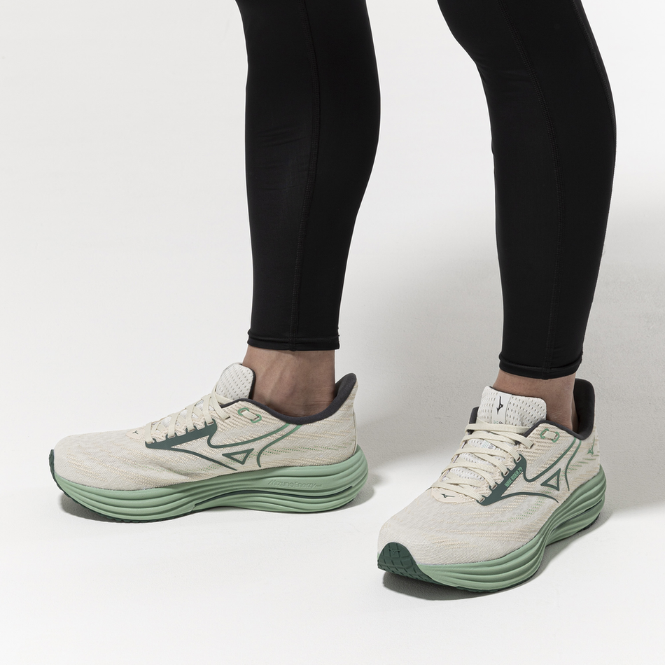 Mizuno WAVE RIDER 29 White/Bistro Green/Creme de Me