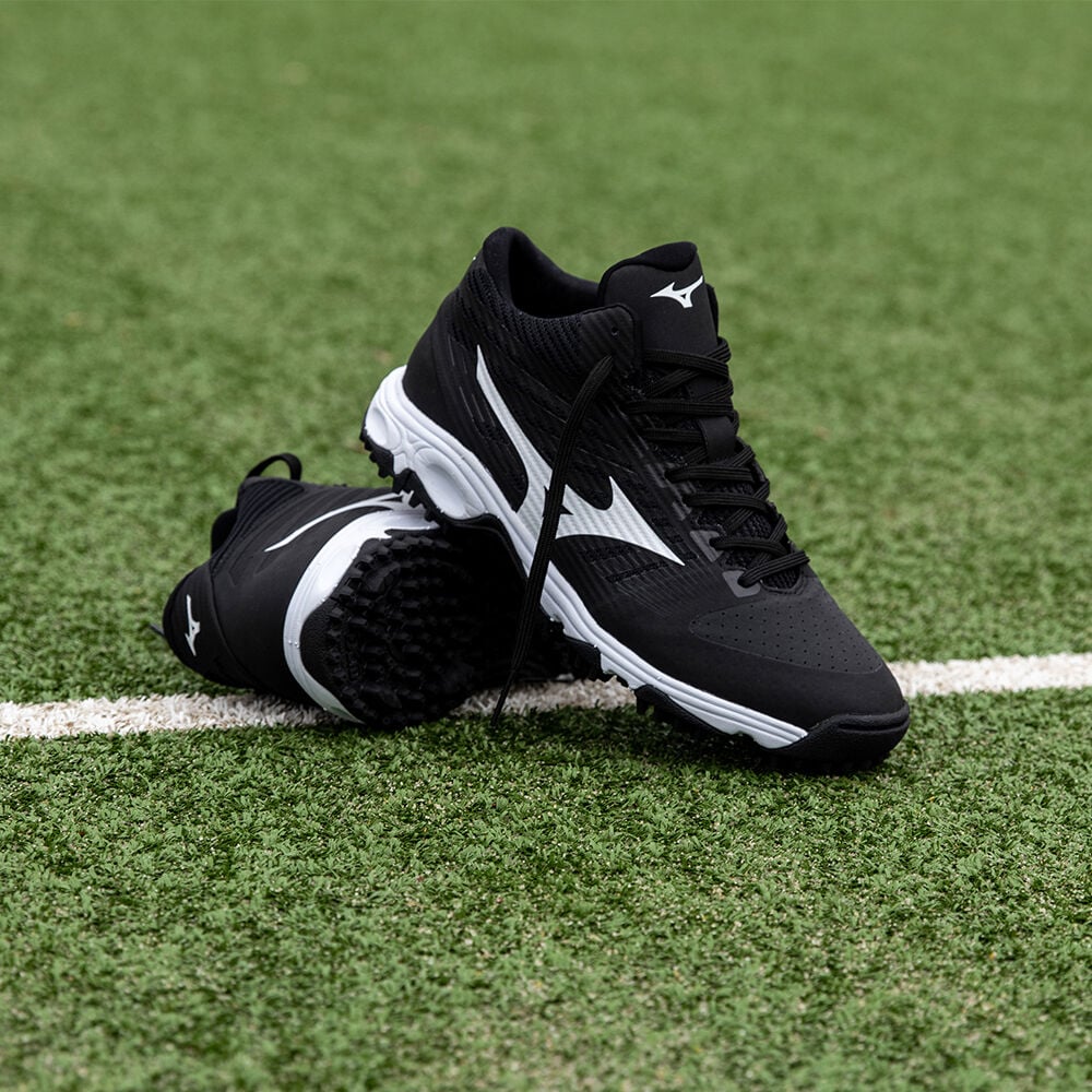 Mizuno mid shop turf shoes