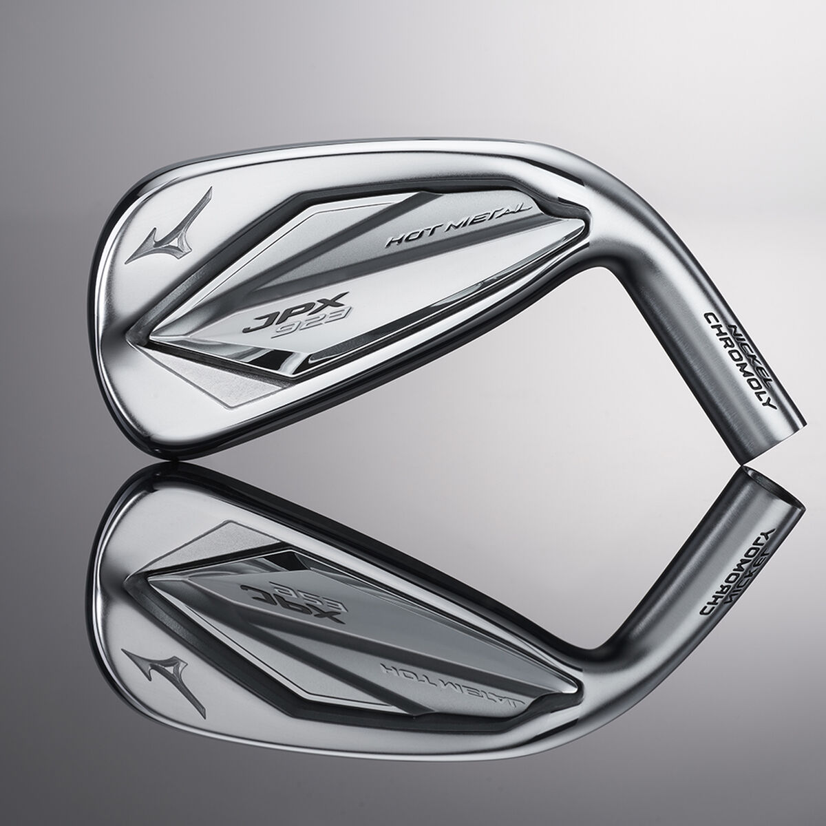 Mizuno JPX 923 Hot Metal iron head detail