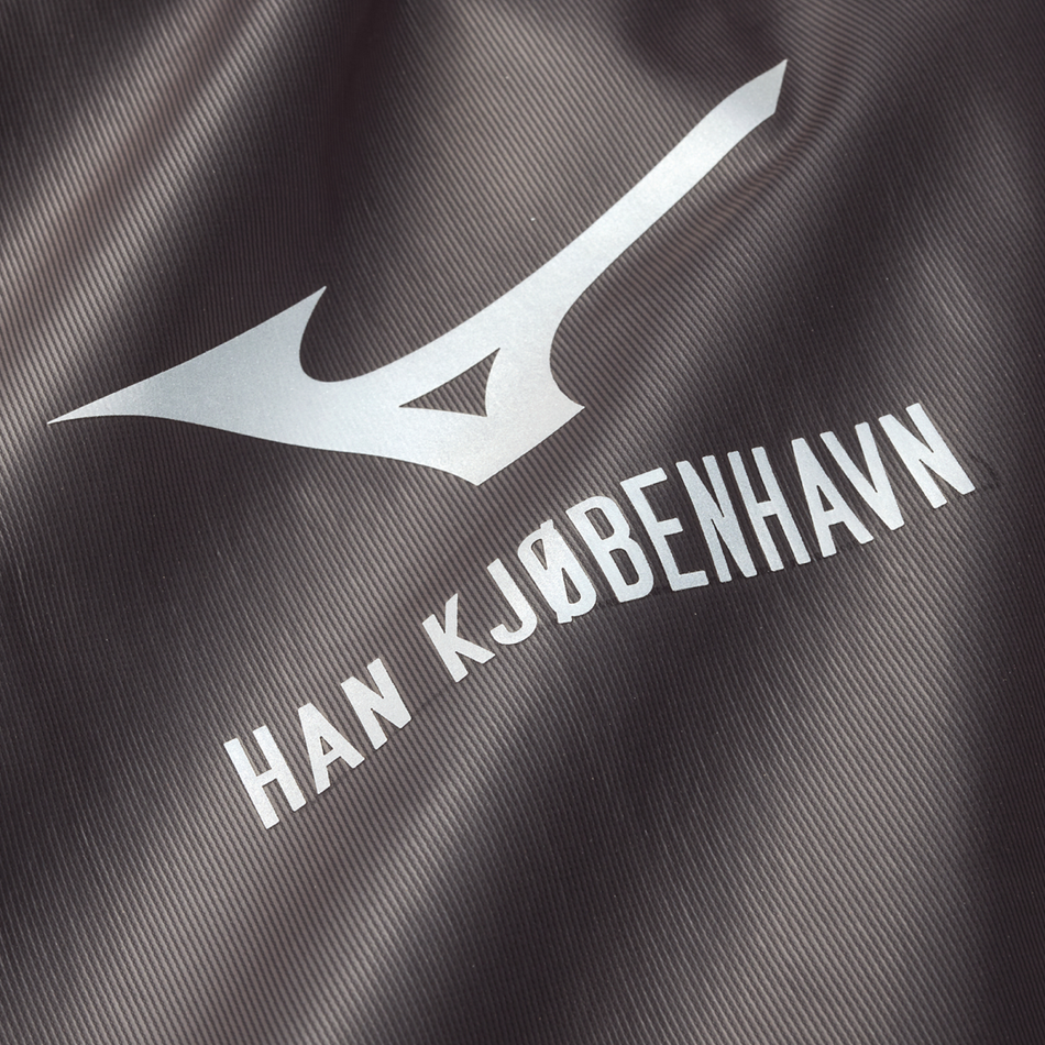 Mizuno Han kj&oslash;benhavn x mizuno jacket matt Black