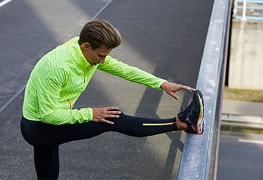 como-calentar-antes-correr-estiramientos Los estiramientos no deben incluirse como ejercicio para calentar antes de correr